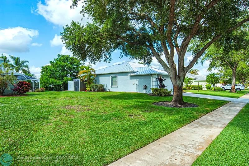 514 53rd Sq, Vero Beach, Florida image 4