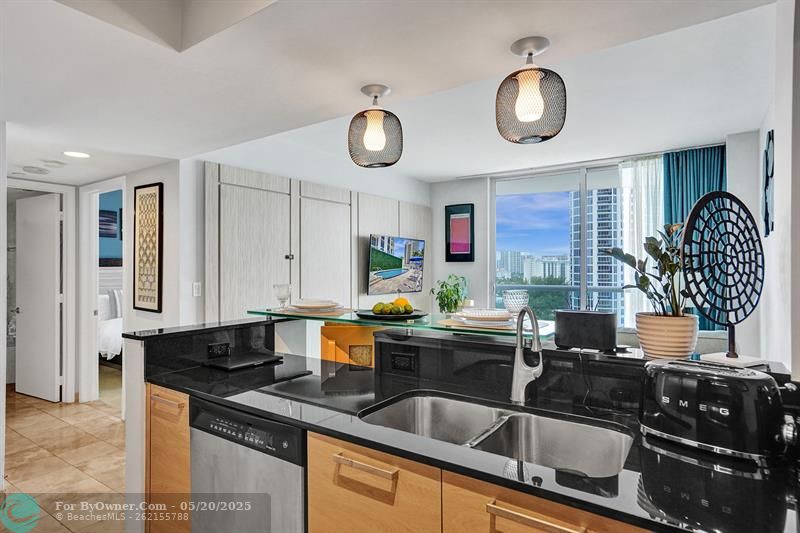 18683 Collins Ave #1404, North Miami Beach, Florida image 17