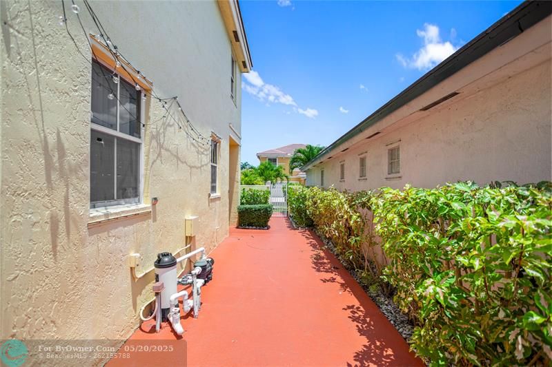 14910 SW 70th Pl, Davie, Florida image 18