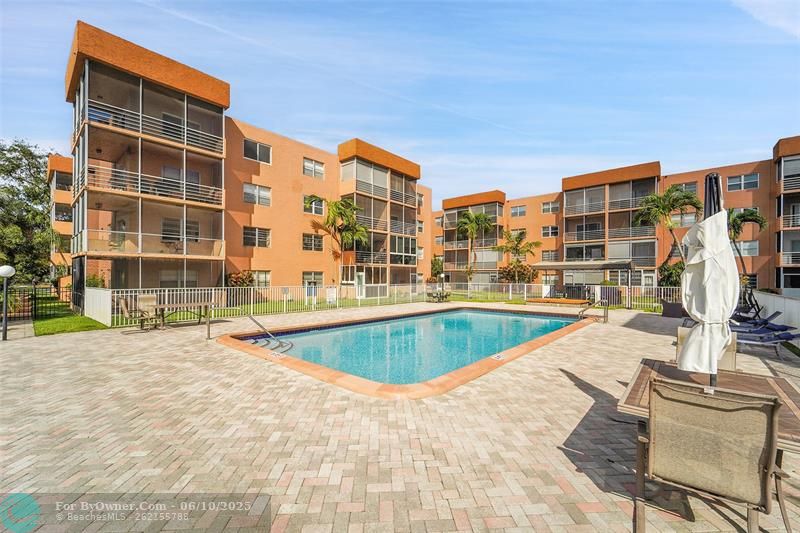 3048 E Sunrise Lakes Dr #112, Fort Lauderdale, Florida image 3