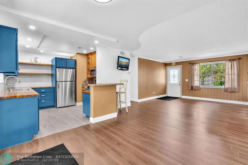 8211 NW 47th St, Lauderhill, Florida image 14