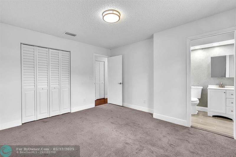 8211 NW 47th St, Lauderhill, Florida image 24