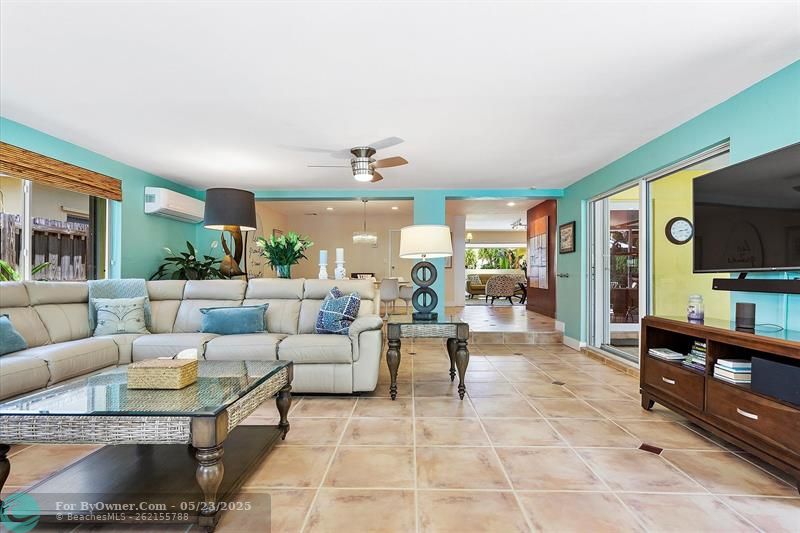 1728 NE 39th St, Oakland Park, Florida image 20