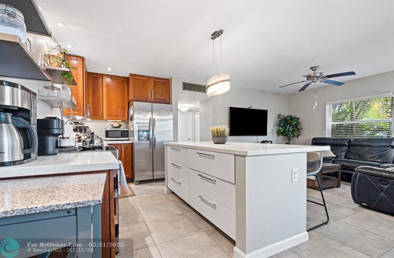4050 NE 12th Ter #36-2, Oakland Park, Florida image 1