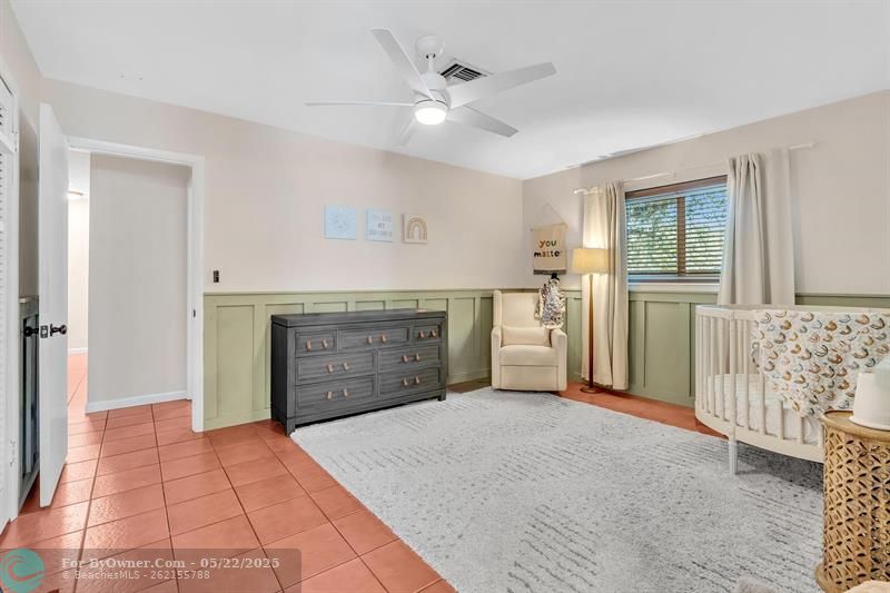 1311 NE 42nd St, Oakland Park, Florida image 37