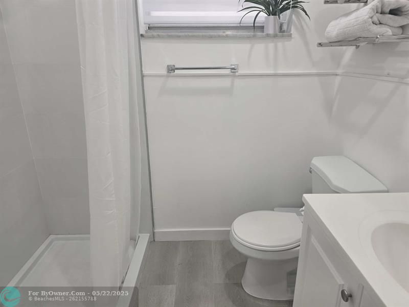 330 SE 2nd St #F104, Hallandale Beach, Florida image 21