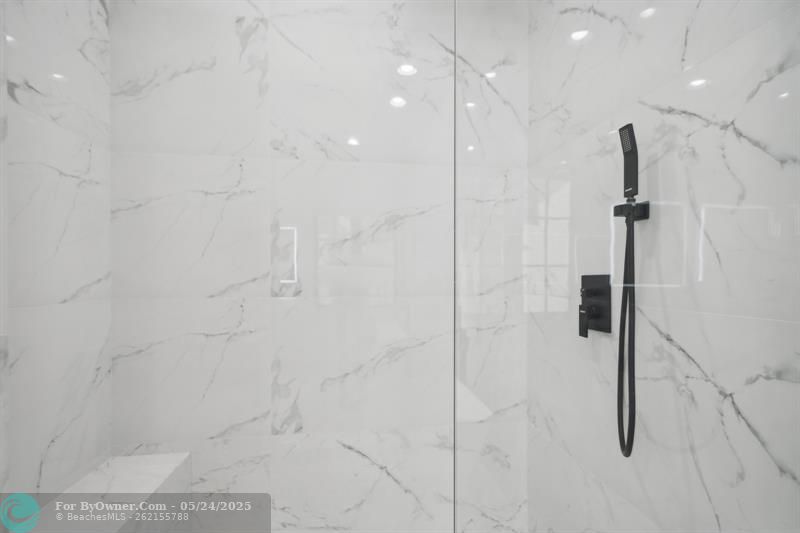 Rain head shower