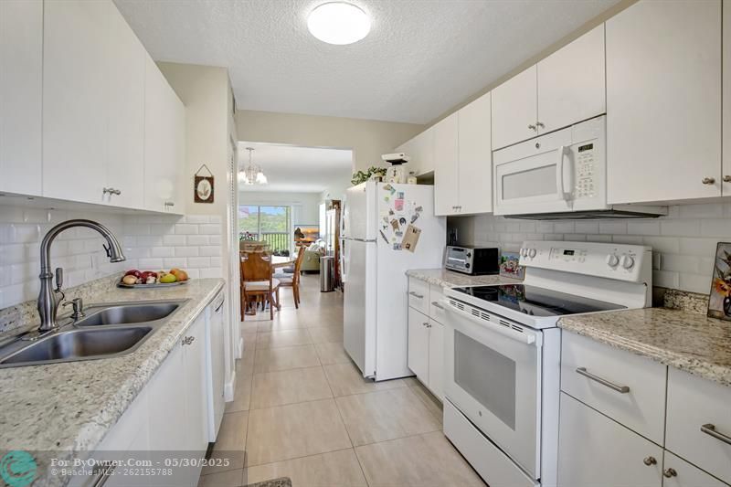12750 SW 15th St #312 D, Hollywood, Florida image 10