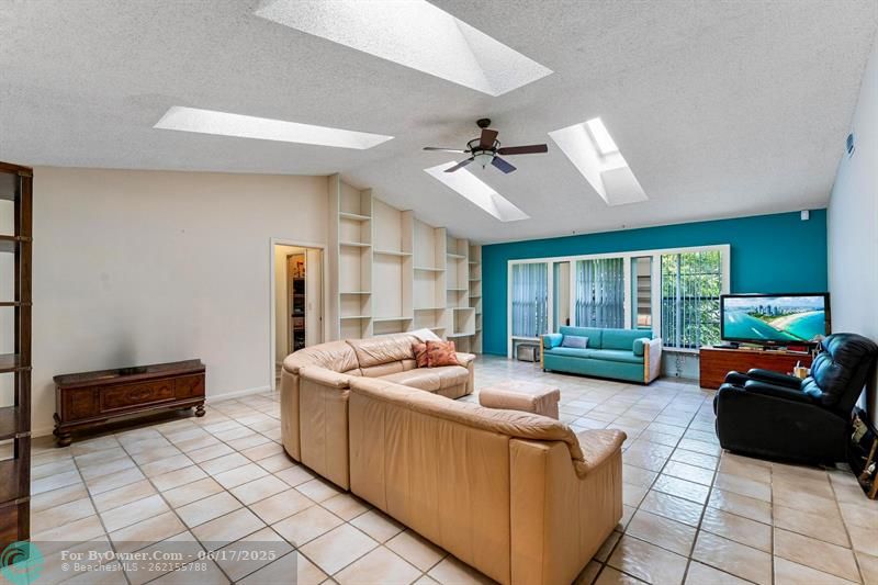 2340 NW 42nd Ave, Coconut Creek, Florida image 20