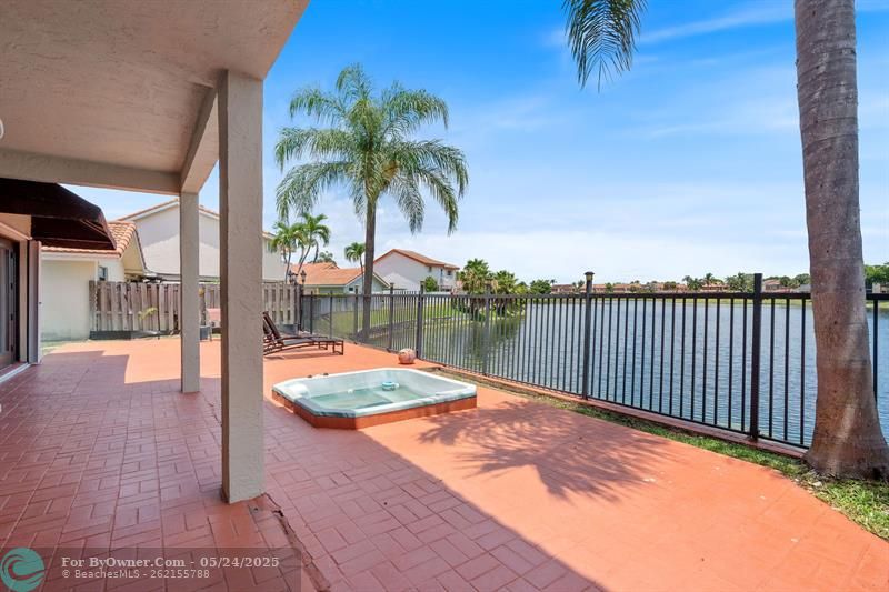 8313 NW 188th Ter, Hialeah, Florida image 48