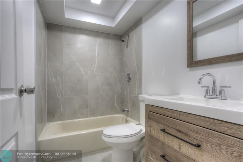 8003 NW 67th Ave, Tamarac, Florida image 7