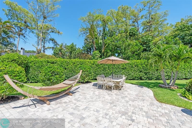 15995 Meadow Wood Drive, Wellington, Florida image 14