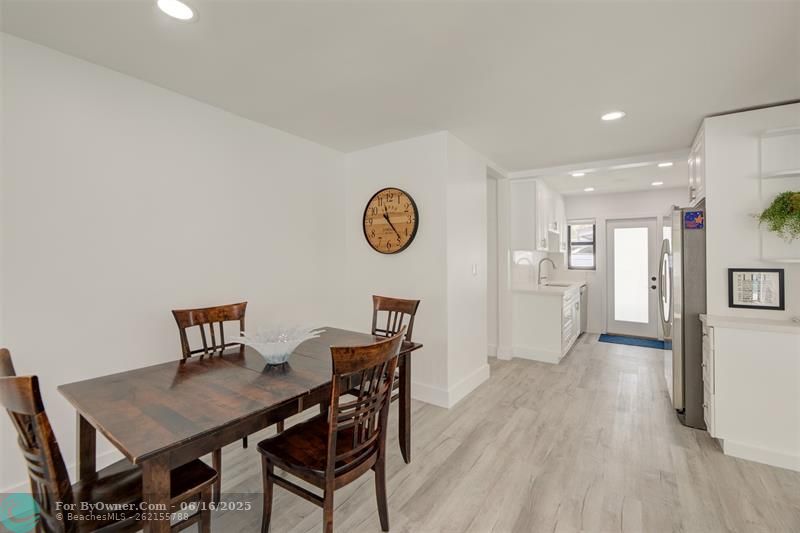 3208 Dow St, Pompano Beach, Florida image 43