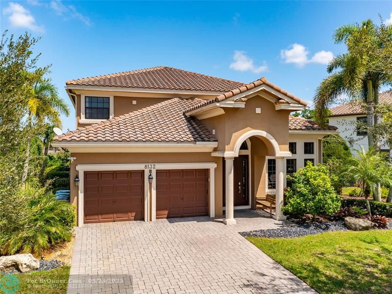 8132 Bradford Way, Parkland, Florida image 2