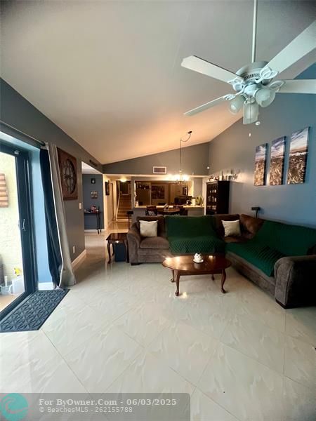 4188 N Landar Dr, Lake Worth, Florida image 4
