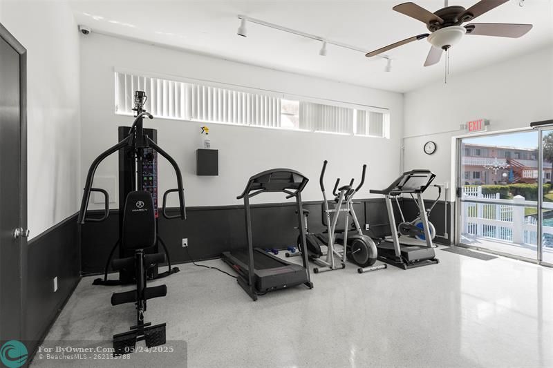 925 SW 11th Ave #J-17, Hallandale Beach, Florida image 42
