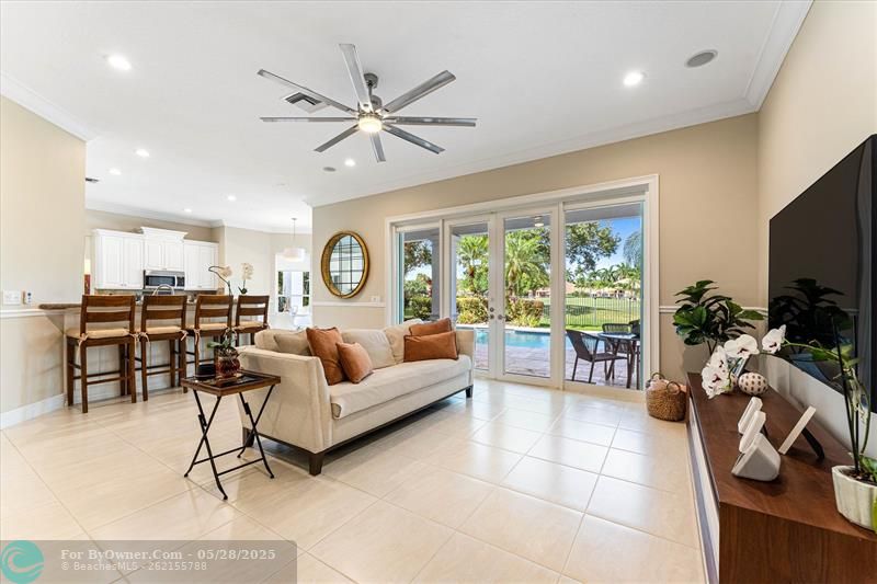 2527 Montclaire Cir, Weston, Florida image 15