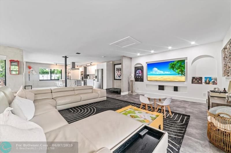 1630 SE 3rd St, Pompano Beach, Florida image 6