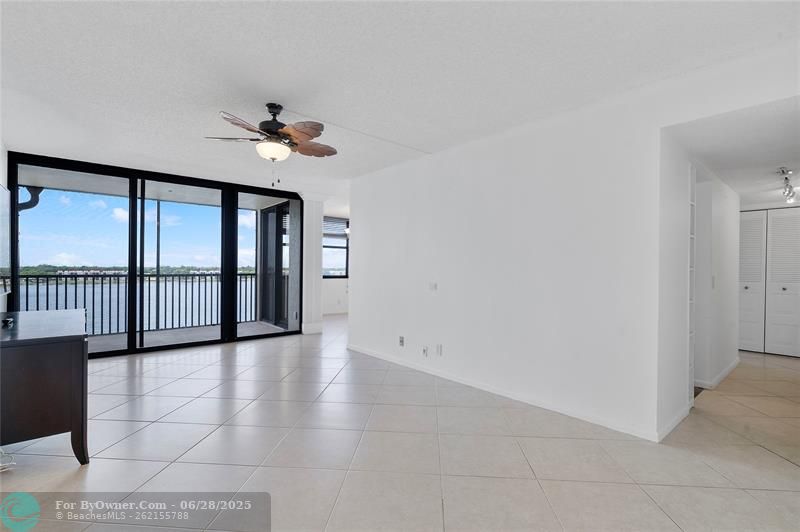 105 Lake Emerald Dr #814, Oakland Park, Florida image 6