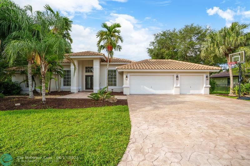 12590 SW 34th Pl, Davie, Florida image 2