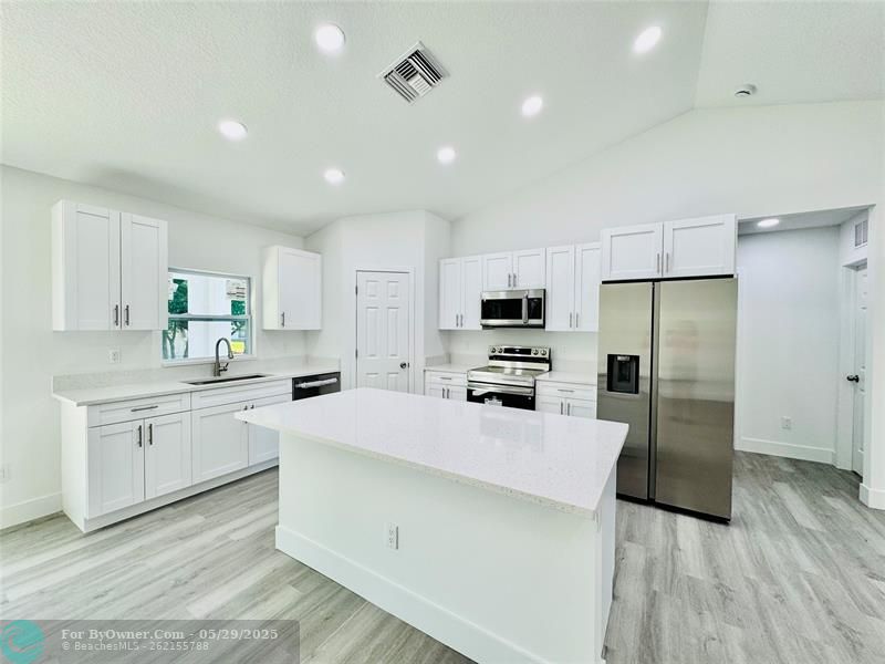 2736 NW 33rd Ave, Okeechobee, Florida image 7