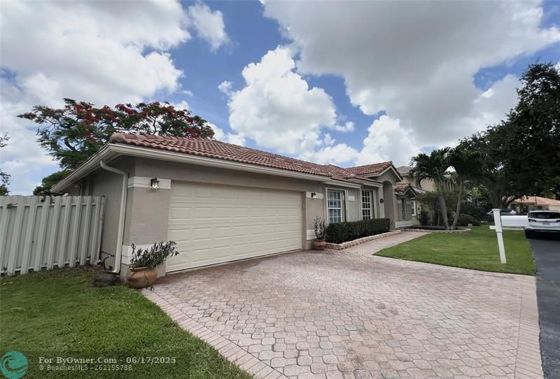 3433 Sands Harbor Trce, Pompano Beach, Florida image 3