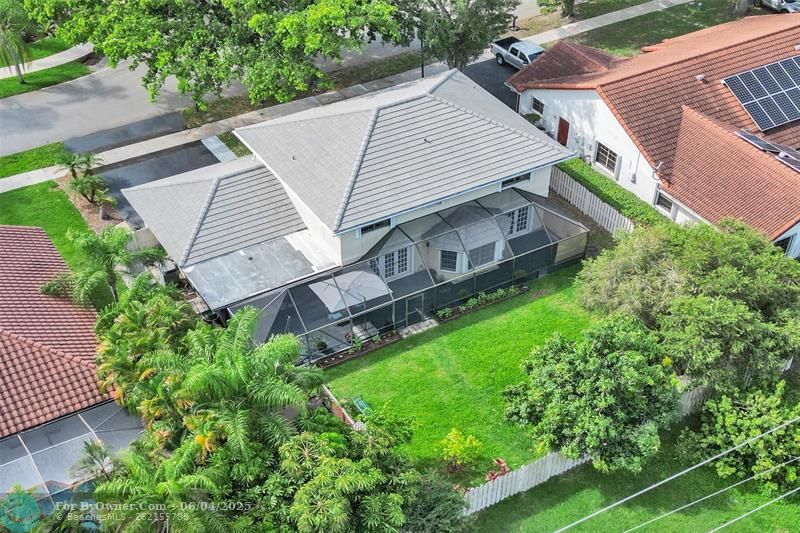 West Davie- Charming Beauty with $100K in upgrades!