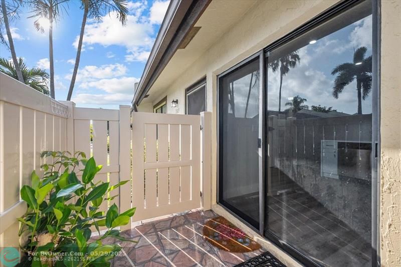 593 Banks Rd #593, Margate, Florida image 9