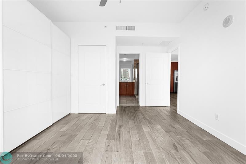 315 NE 3rd Ave #805, Fort Lauderdale, Florida image 21