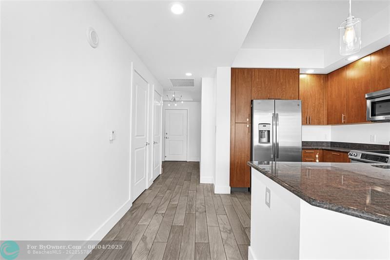 315 NE 3rd Ave #805, Fort Lauderdale, Florida image 37
