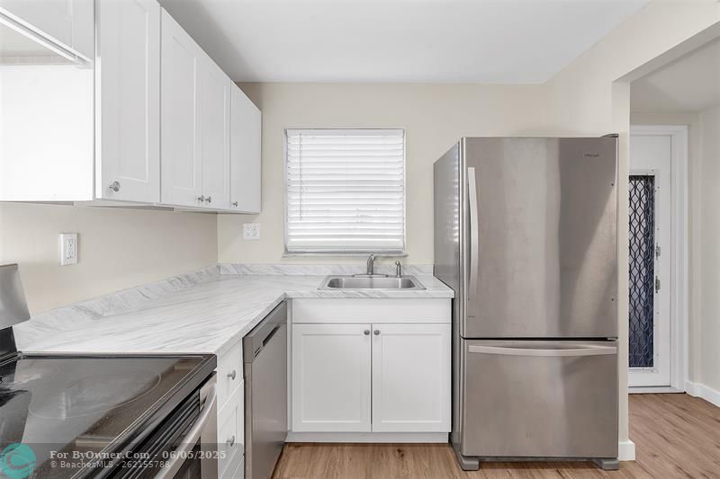 9041 Sunrise Lakes Blvd #211, Sunrise, Florida image 6