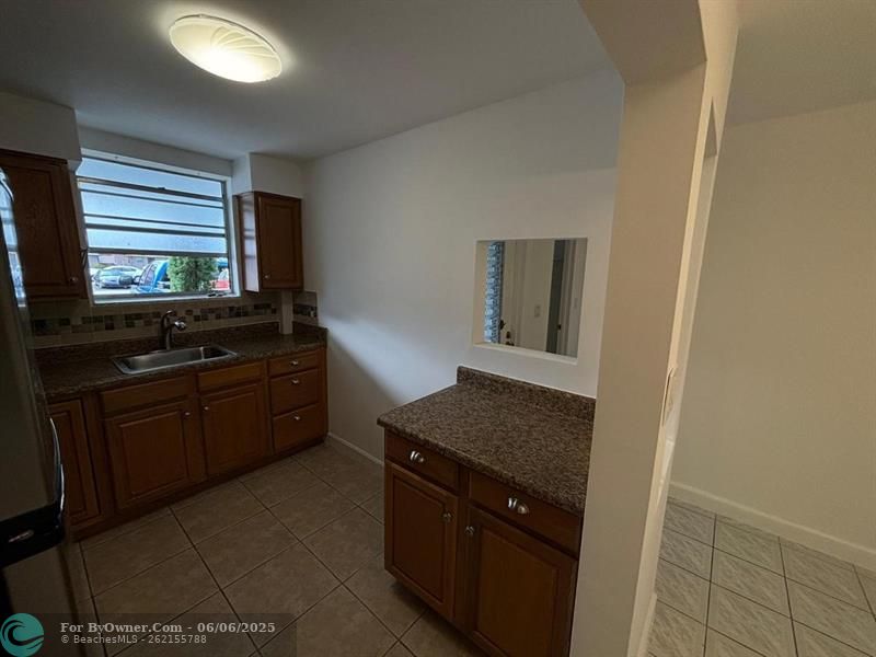 1400 Tallwood Ave #103, Hollywood, Florida image 9