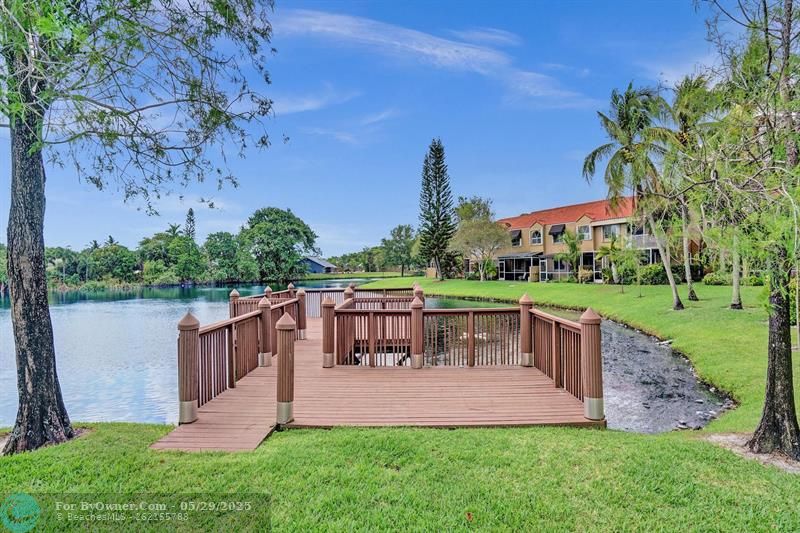 646 N University Dr, Plantation, Florida image 43
