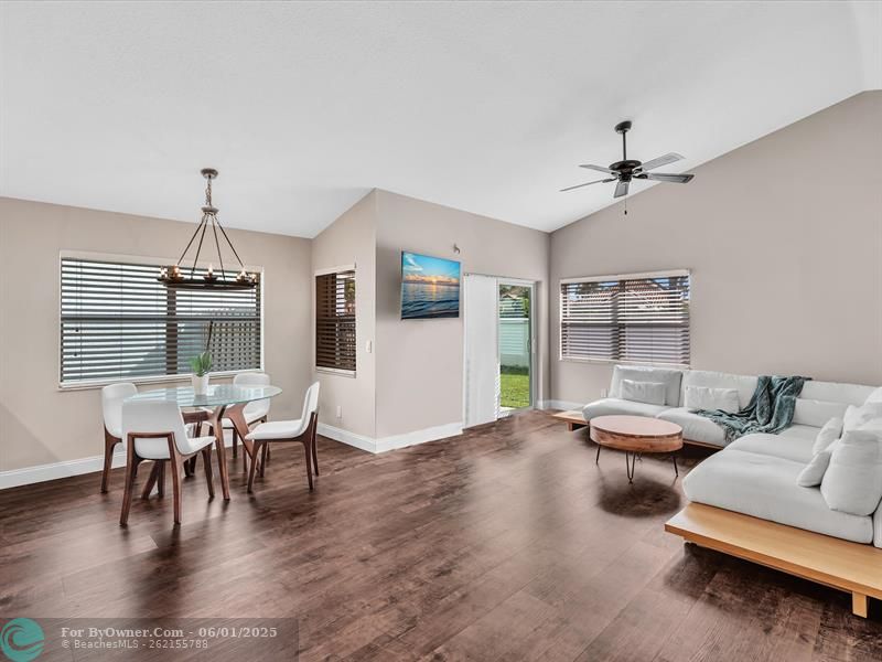 2970 Myrtle Oak Cir, Davie, Florida image 8