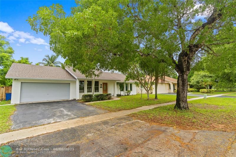 5005 SW 87th Ave, Cooper City, Florida image 3