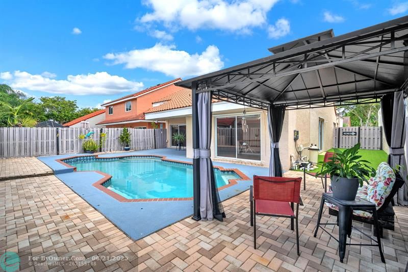9520 NW 18th  Drive, Plantation, Florida image 27