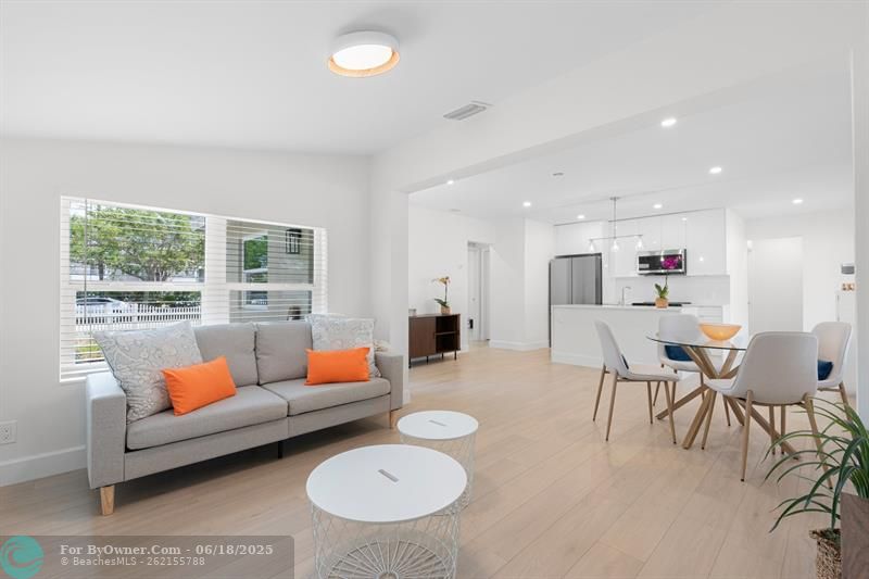 2737 Harding St, Hollywood, Florida image 11