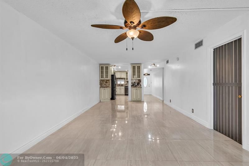 8941 S Hollybrook Blvd #104, Pembroke Pines, Florida image 17