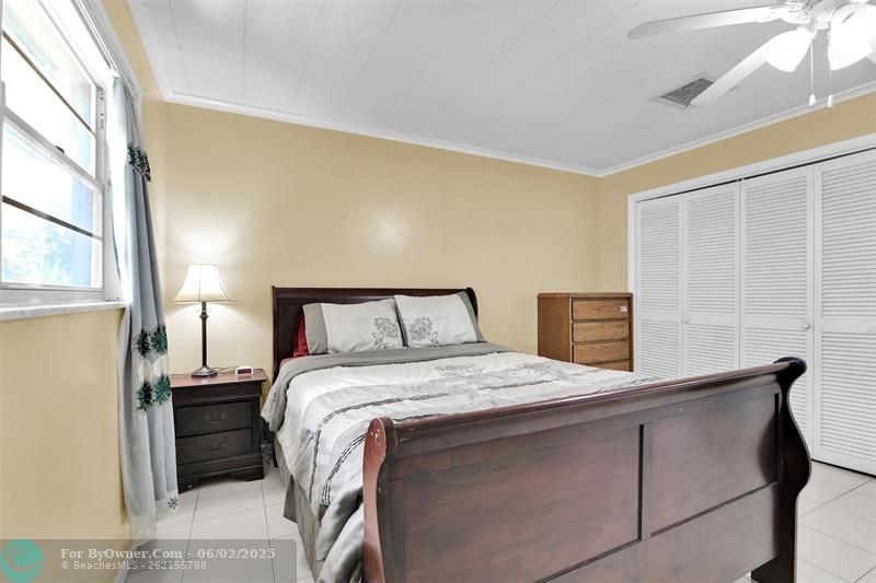 324 Davis Rd, Palm Springs, Florida image 30