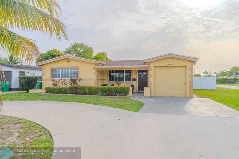 2900 Bahama Dr, Miramar, Florida image 2