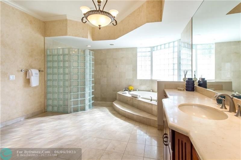 4951 NE 28 Ave, Lighthouse Point, Florida image 18
