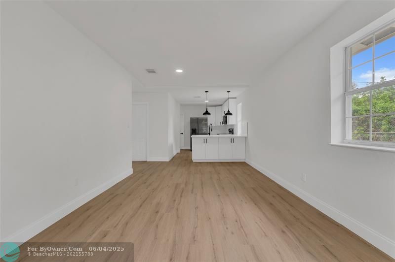 621 Latona Ave, Lake Worth, Florida image 4