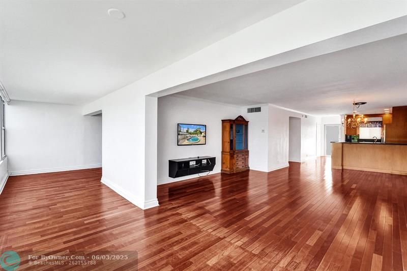 818 SE 4th St #202, Fort Lauderdale, Florida image 15
