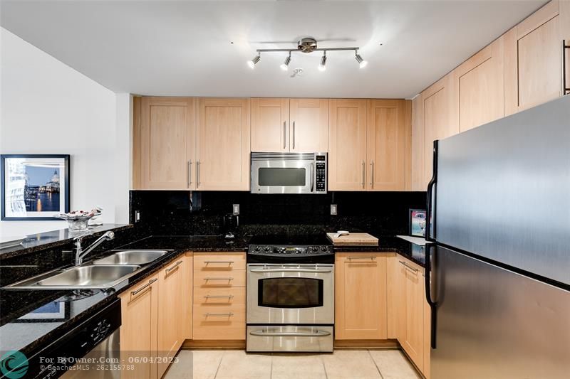 511 SE 5th Ave #923, Fort Lauderdale, Florida image 3