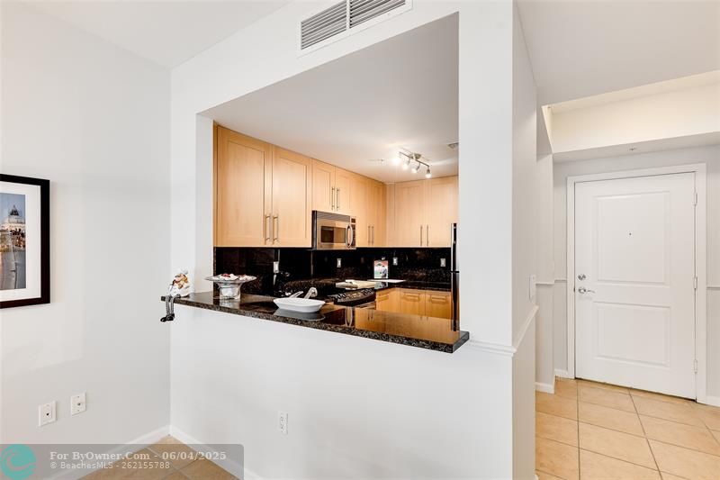 511 SE 5th Ave #923, Fort Lauderdale, Florida image 7