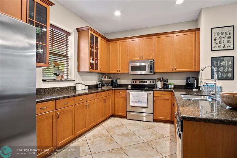 1033 NE 17th Way #1103, Fort Lauderdale, Florida image 7