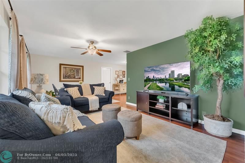 3059 Tropical Trl, Lake Worth, Florida image 4