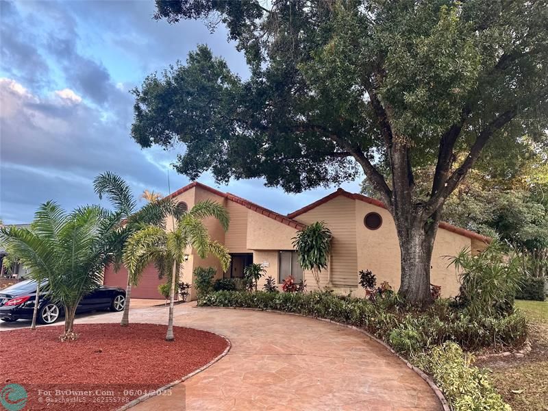 10998 NW 1st Manor, Coral Springs, Florida image 2
