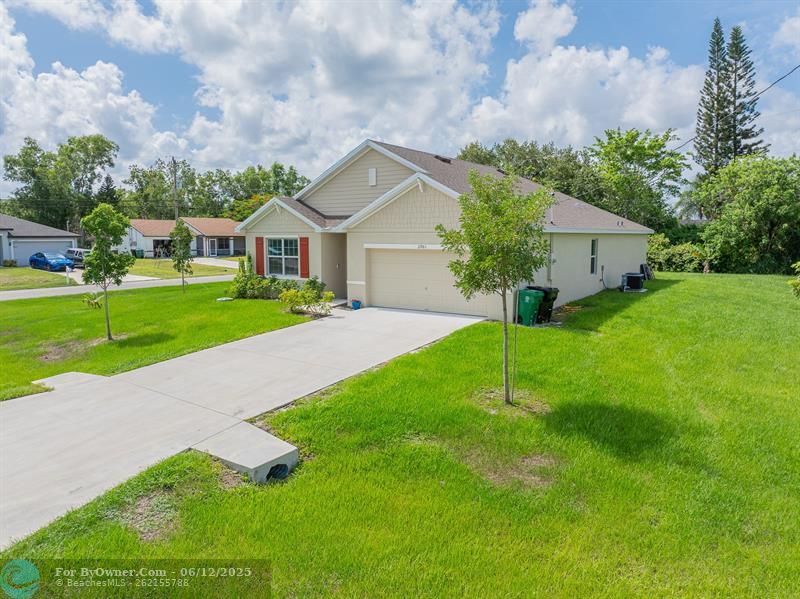 2901 SW Boxwood Circle, Port Saint Lucie, Florida image 4