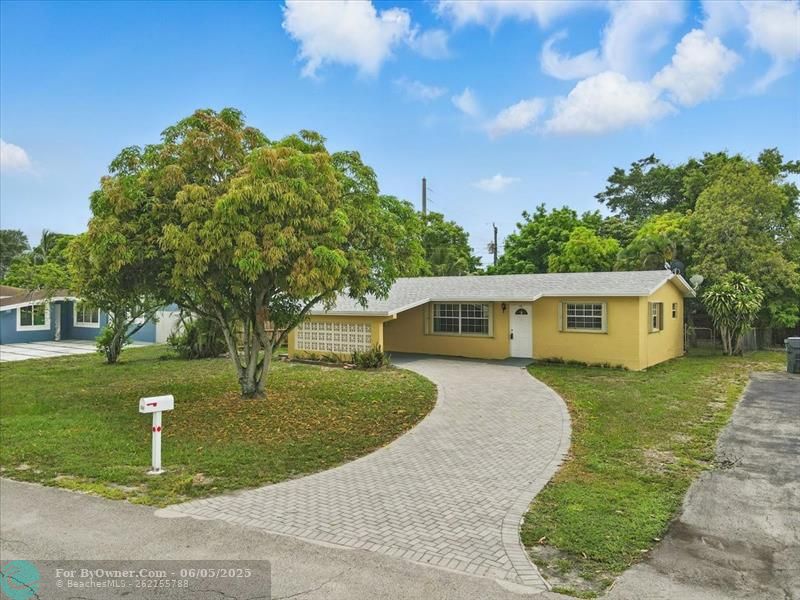760 S 61st Ter, Hollywood, Florida image 1